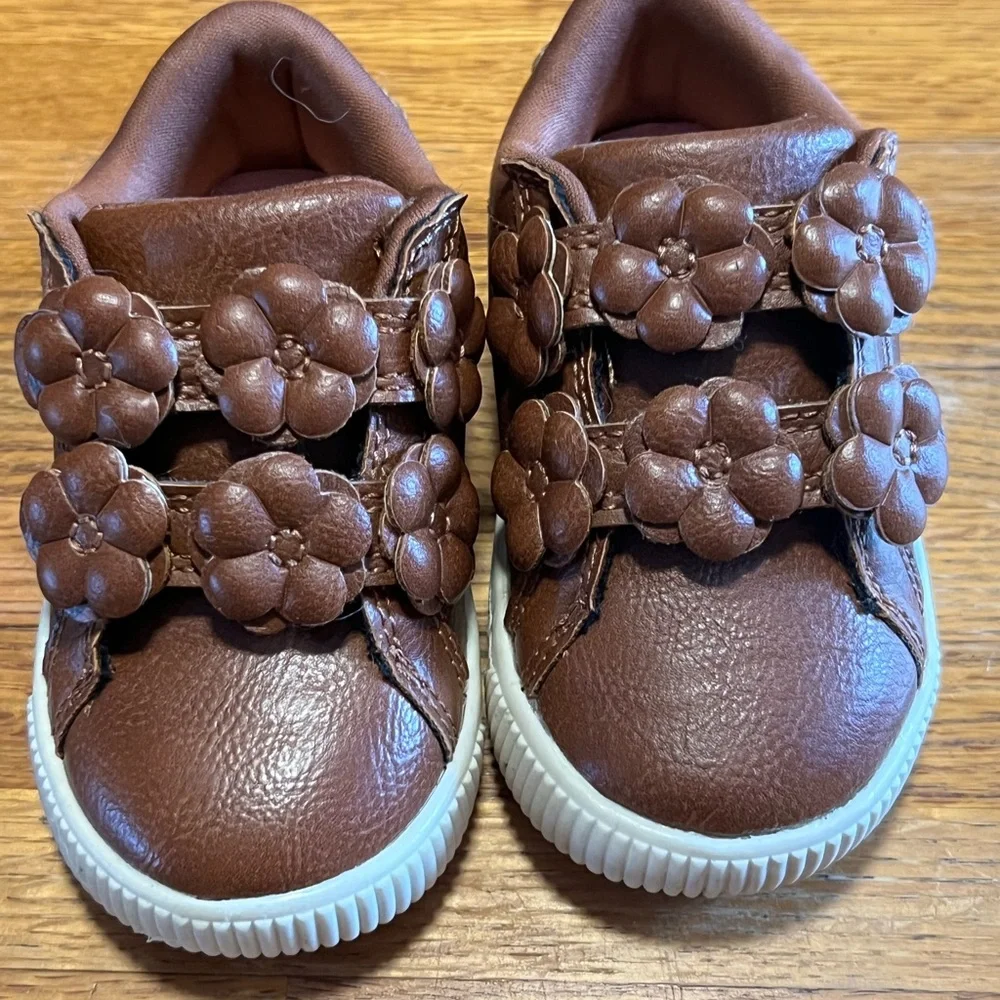 Carter's Brown Floral Kids Sneakers‎